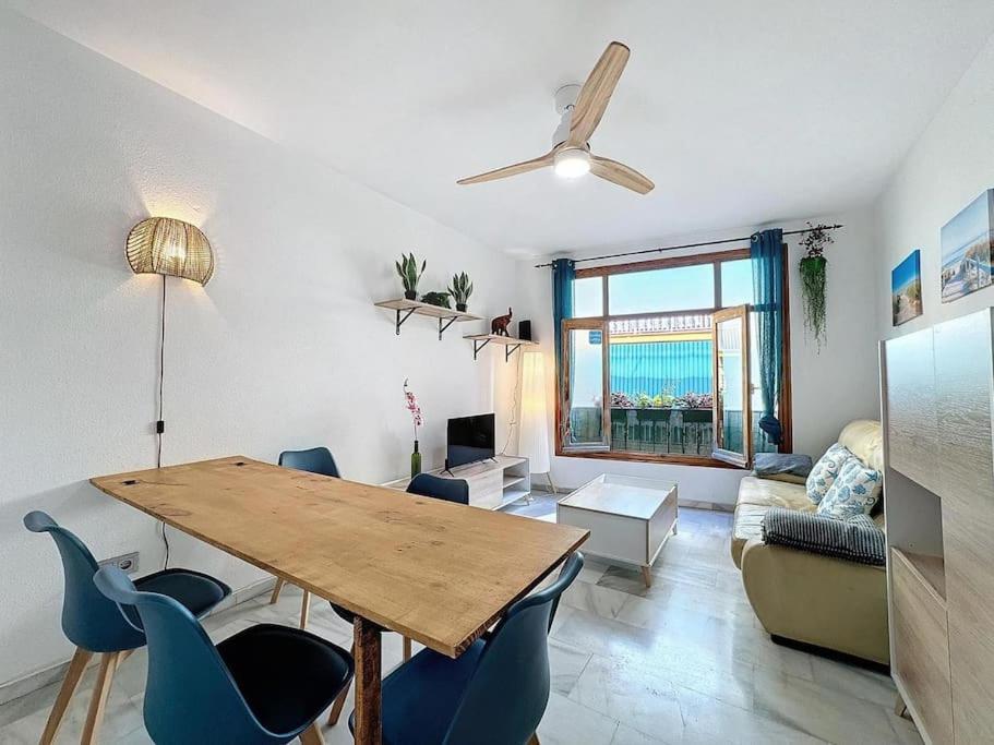 Urban Oasis Apartment เอสเตโปนา ภายนอก รูปภาพ